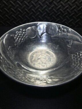 Vintage‎ Wilton Armetale Round Fruit Vegetable Salad Bowl 12.75"